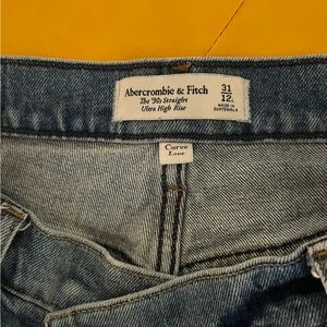 Abercrombie curve love jeans